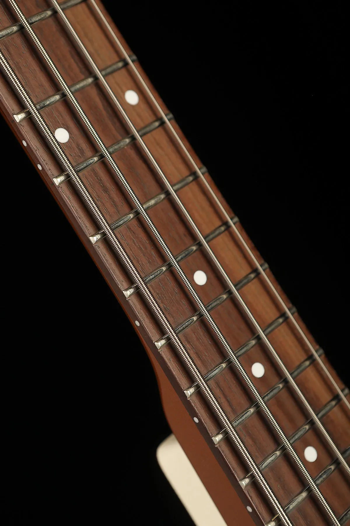 Danelectro 59DC Short Horn Long Scale Bass