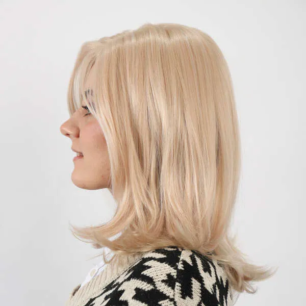 Eleanore - Voluminous layered platinum blonde wig